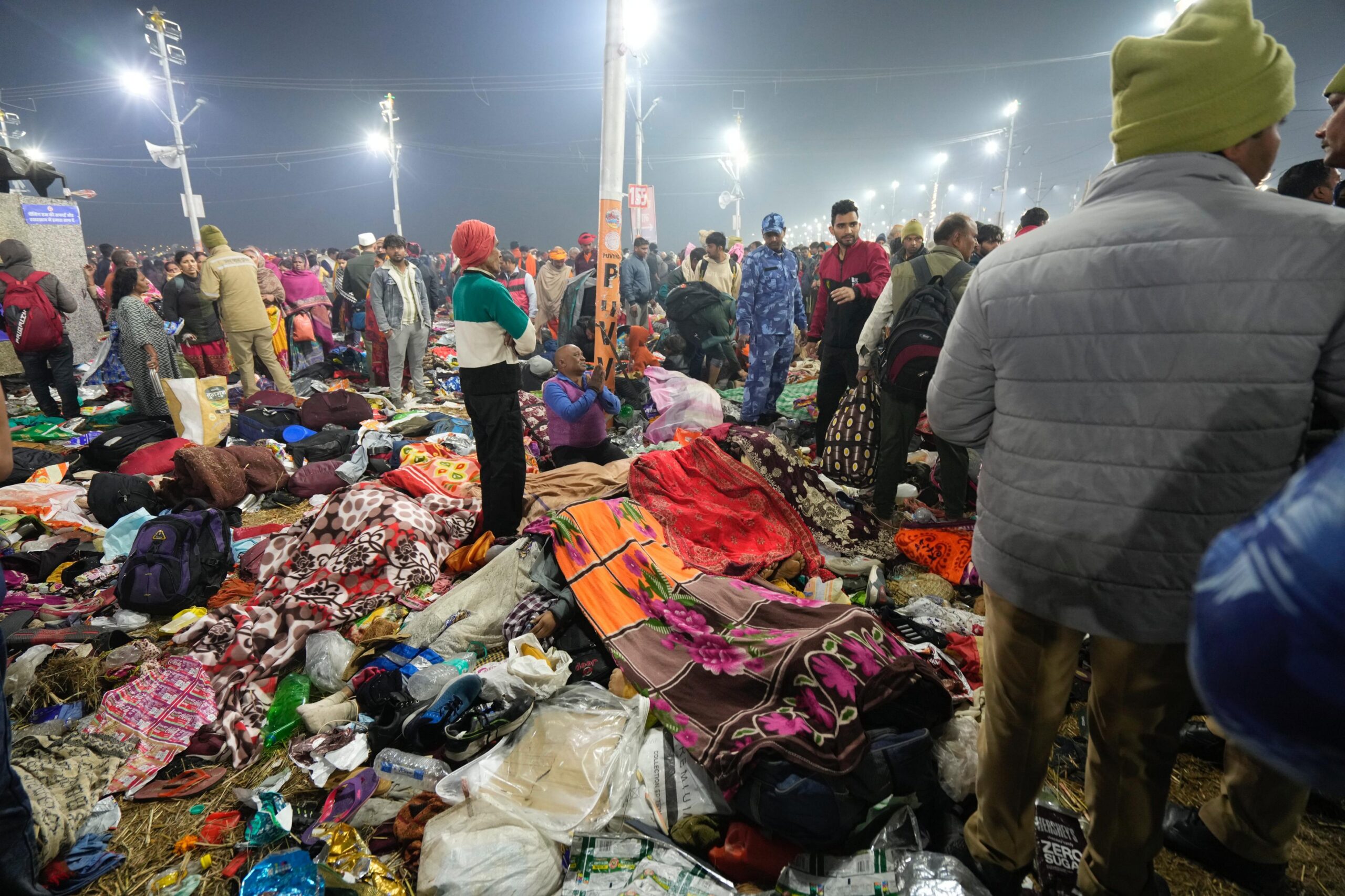 Maha Kumbh 2025 Stampede: 30 Women Injured, Akharas Cancel Amrit Snan on Mauni Amavasya