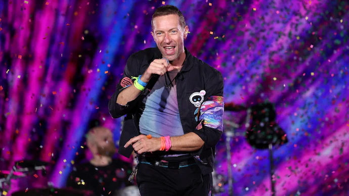 Chris Martin Charms Ahmedabad Fans with Gujarati Greeting During Coldplay Concert