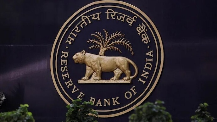 RBI Restricts New India Co-operative Bank: No Loans, Withdrawals for Six Months