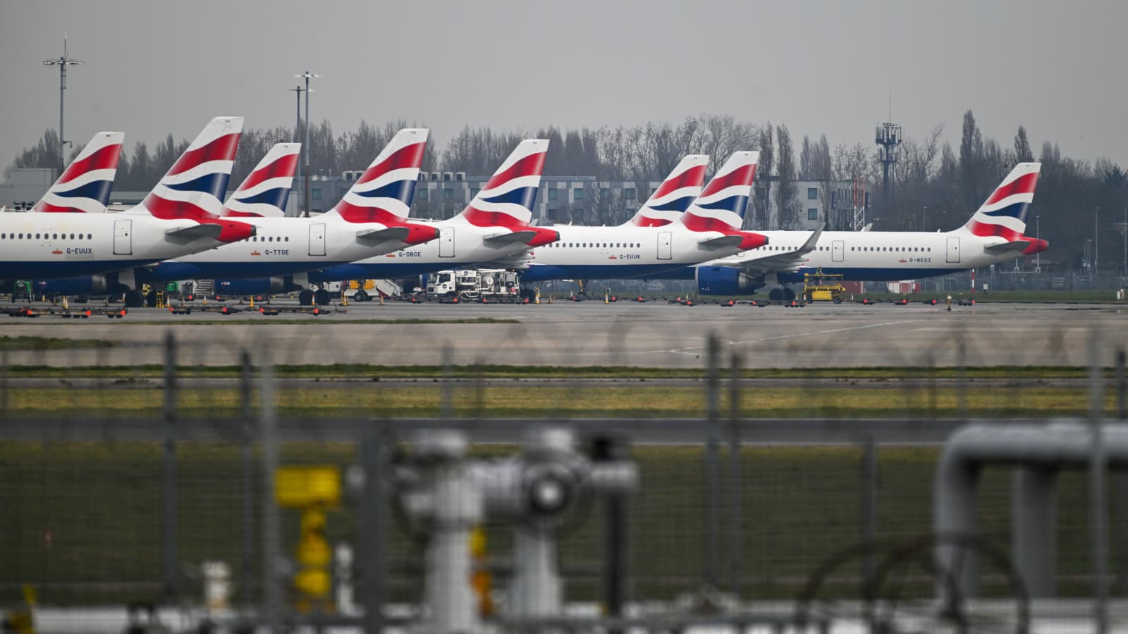 Heathrow Airport Crisis: Major Power Outage Disrupts 1,350+ Flights, Thousands Stranded