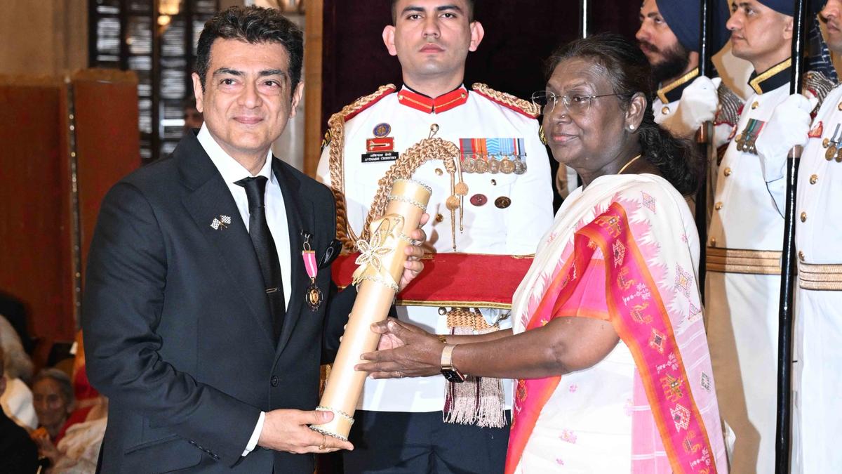 Ajith Kumar Receives Padma Bhushan from President Droupadi Murmu
