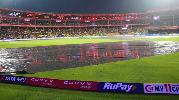 RCB vs KKR IPL 2025: Bengaluru Weather Forecast Sparks Rain Threat as Tournament Resumes After Suspension