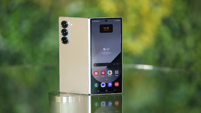 Samsung Galaxy Z Fold 7 Leak Hints at "Ultra-Experience" with 200MP Camera and Bigger Display