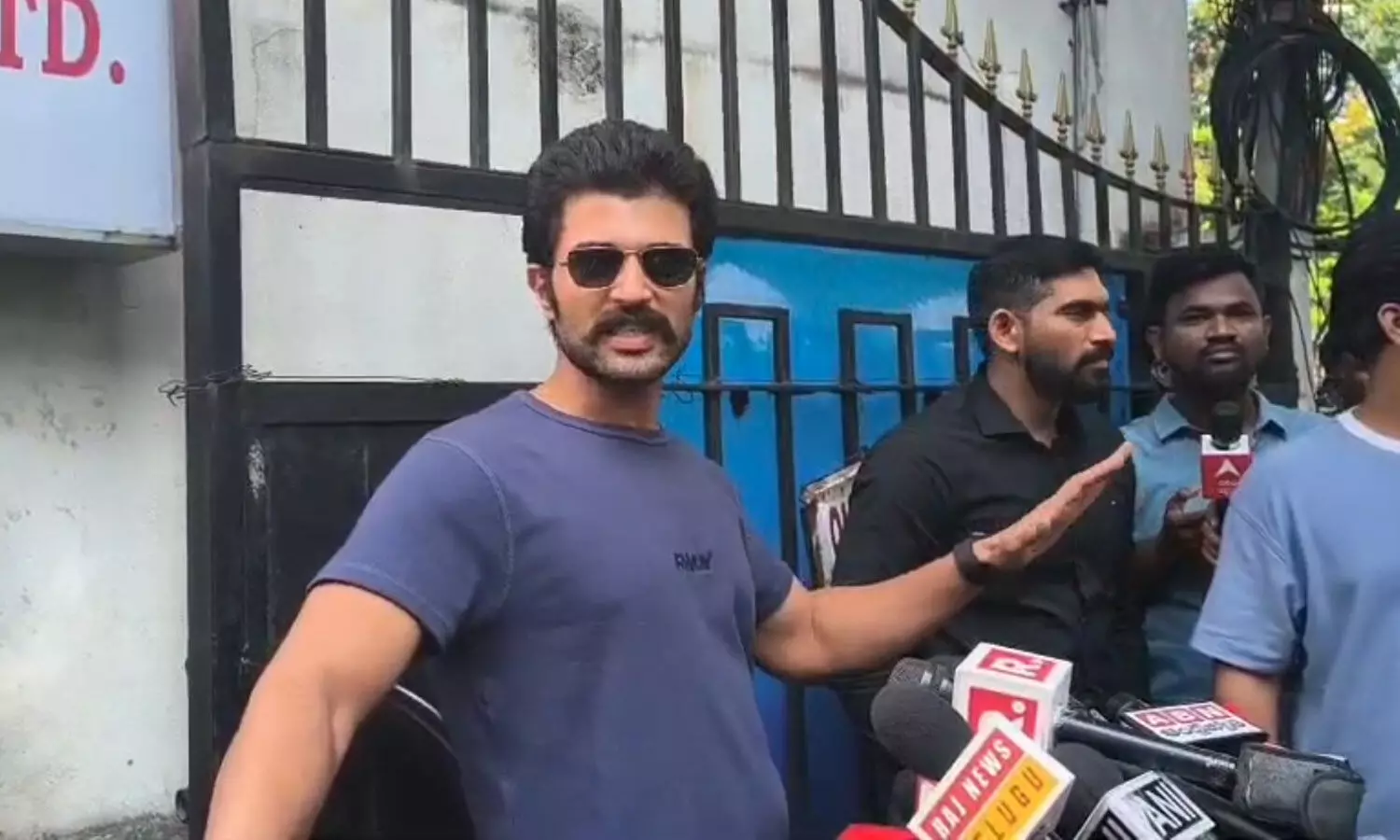 Vijay Deverakonda Appears Before ED in Online Betting Case — Here's What We Know